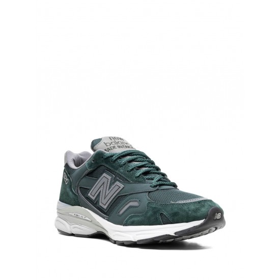 New Balance Logo patch lace-up sneakers