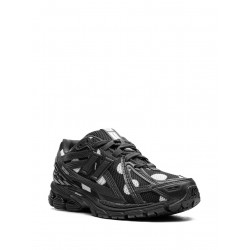 New Balance 1906R Polka Dot Sneakers