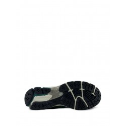 New Balance 2002R sneakers