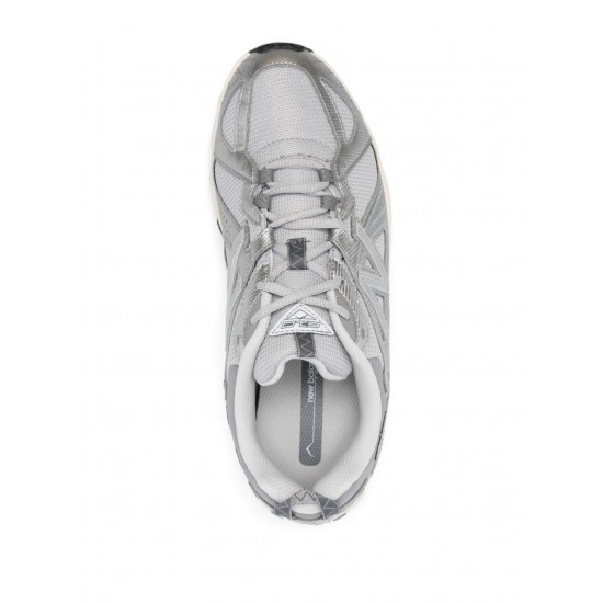 New Balance 610 sneakers