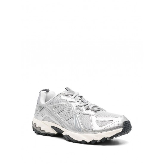 New Balance 610 sneakers