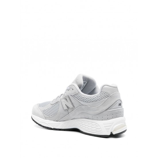 New Balance M2002W sneakers