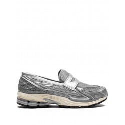 New Balance 1906L Silver Sneakers