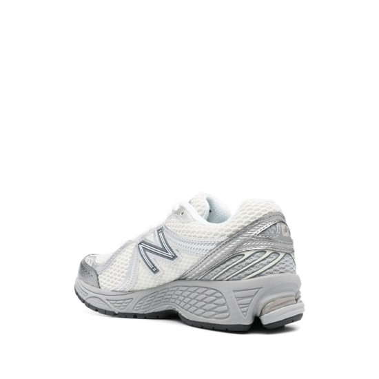 New Balance 860V2 sneakers