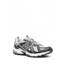 New Balance 610T sneakers
