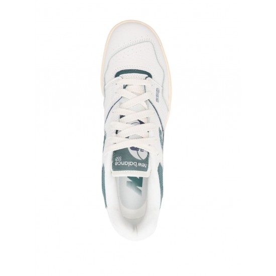New Balance 550 sneakers