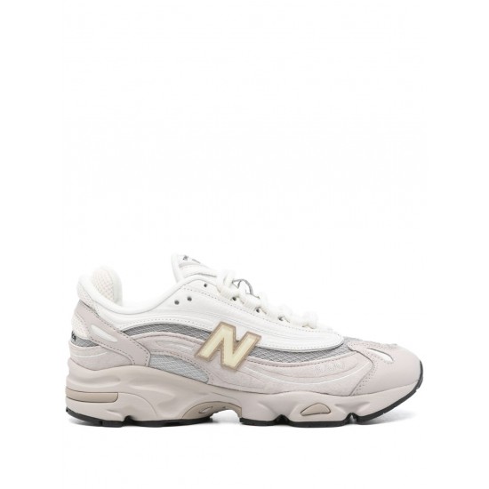 New Balance 1000 sneakers