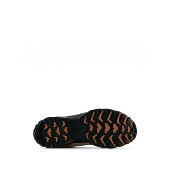 New Balance 610 low-top sneakers