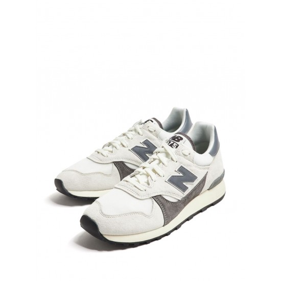 New Balance 475 sneakers