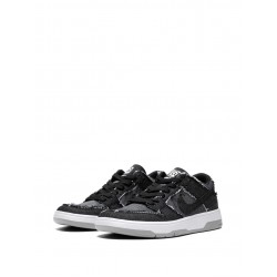 x Medicom SB Zoom Dunk Low Elite QS sneakers