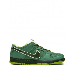 x Concepts SB Dunk Low Pro OG QS Special "Green Lobster" sneakers