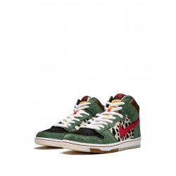 SB Dunk High Pro QS "Dog Walker" sneakers