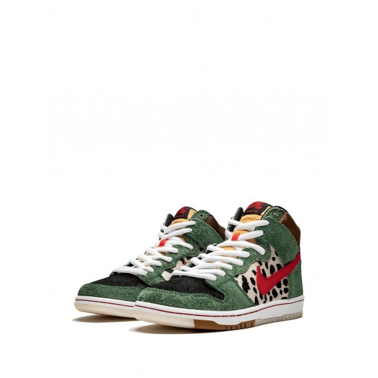 SB Dunk High Pro QS "Dog Walker" sneakers
