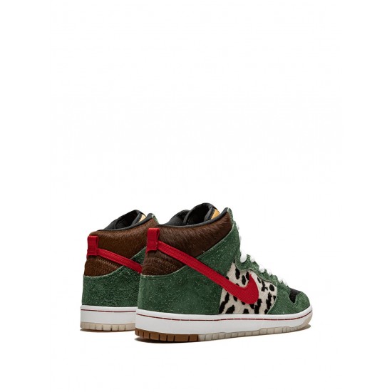 SB Dunk High Pro QS "Dog Walker" sneakers
