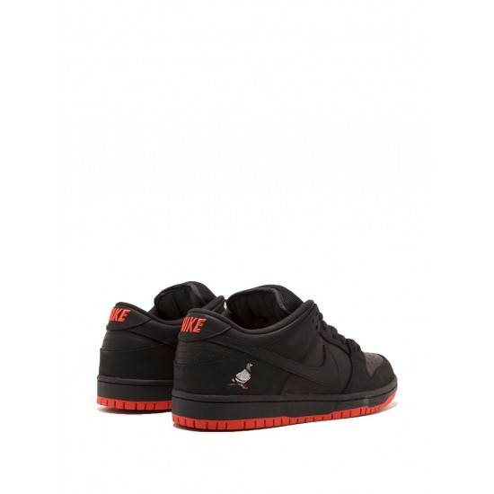 SB Dunk Low TRD QS "Black Pigeon" sneakers