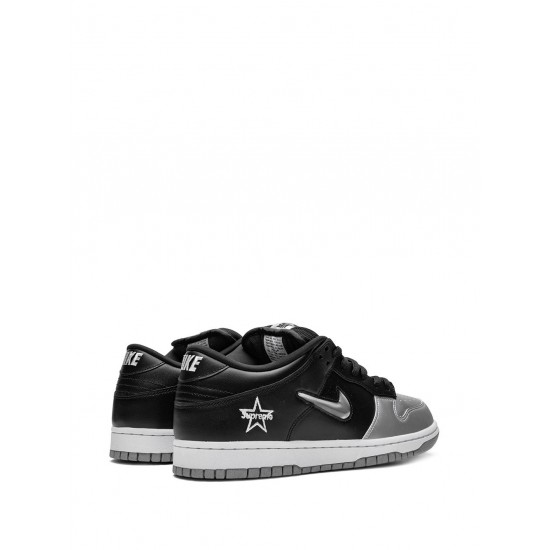 x Supreme SB Dunk Low OG QS "Jewel Swoosh Silver/Black" sneakers