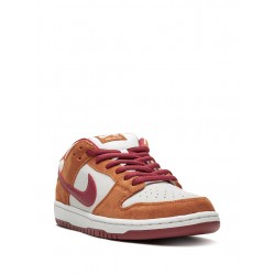 SB Dunk Low Pro "Dark Russet" sneakers