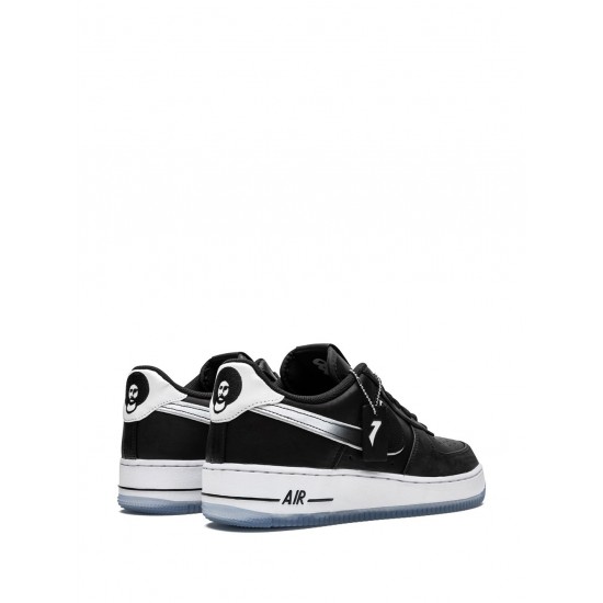 x Colin Kaepernick Air Force 1 '07 QS sneakers