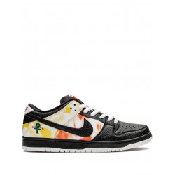 SB Dunk Low "Tie-Dye Rayguns 2019 - Black" sneakers