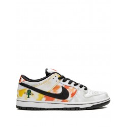 SB Dunk Low "Tie-Dye Rayguns 2019 - White" sneakers