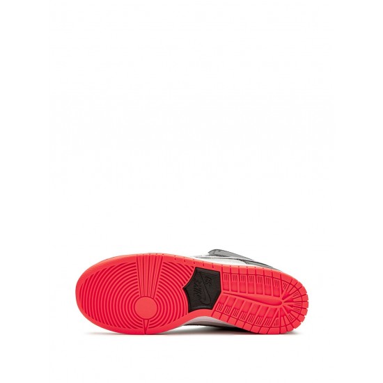 SB Dunk Low "Infrared" sneakers