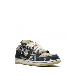 x Travis Scott SB Dunk Low QS Special Box sneakers