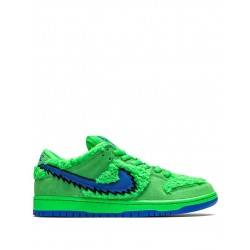 x Grateful Dead SB Dunk Low "Green Bear" sneakers