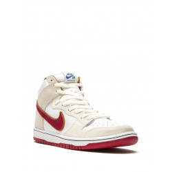 SB Dunk High "Team Crimson" sneakers
