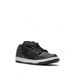 x Civilist SB Dunk Low sneakers