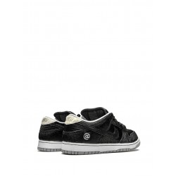 x Medicom Toy SB Dunk Low "BE sneakers