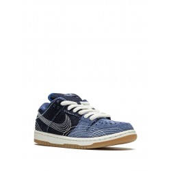 SB Dunk Low sneakers