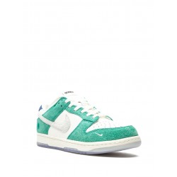 x Kasina Dunk Low "Road Sign" sneakers