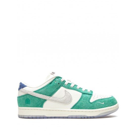 x Kasina Dunk Low "Road Sign" sneakers