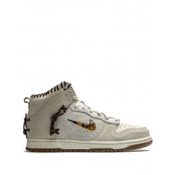 x Bodega Dunk High "Friends and Family" sneakers