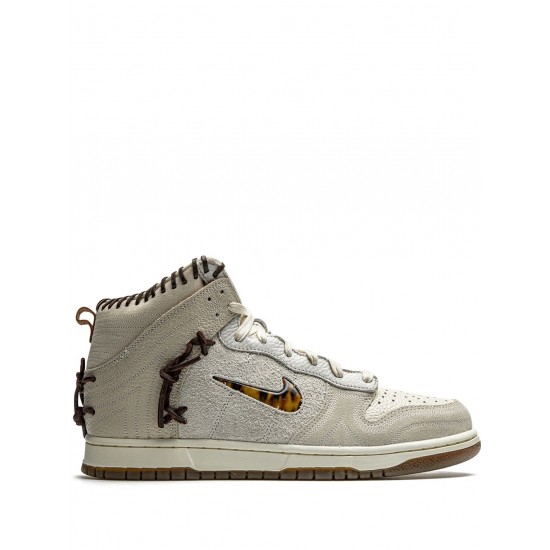 x Bodega Dunk High "Friends and Family" sneakers