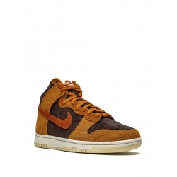 Dunk High PRM "Dark Curry" sneakers