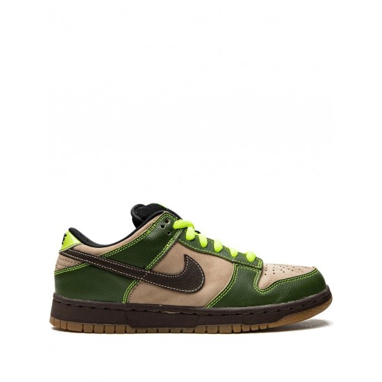 Dunk Low Pro SB "Jedi" sneakers
