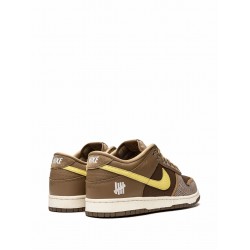 x Undefeated Dunk Low SP "Canteen" sneakers
