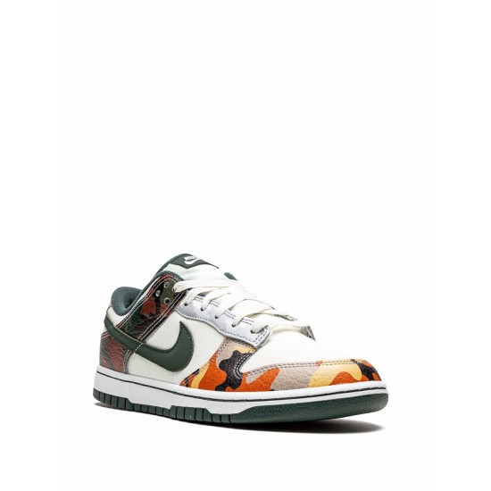 Dunk Low SE "Multi-Camo" sneakers
