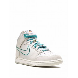 Dunk High SE "First Use - Green Noise" sneakers