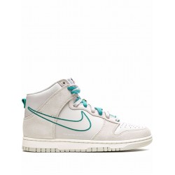 Dunk High SE "First Use - Green Noise" sneakers
