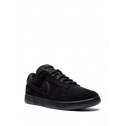 x Undefeated Dunk Low SP "Black" sneakers
