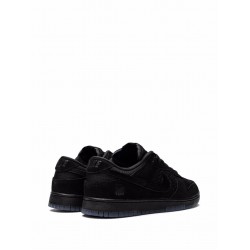x Undefeated Dunk Low SP "Black" sneakers