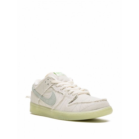 SB Dunk Low "Mummy" sneakers
