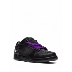 x Familia SB Dunk Low "First Avenue" sneakers