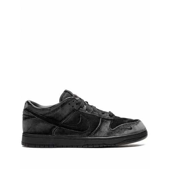 x Dover Street Market Dunk Low "Triple Black Velvet" sneakers