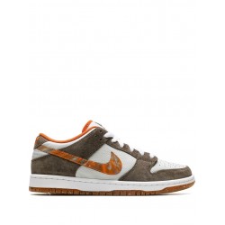x Crushed DC SB Dunk Low Pro QS sneakers