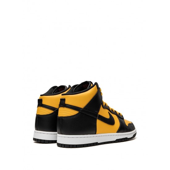 Dunk High "Reverse Goldenrod - Bruce Lee" sneakers