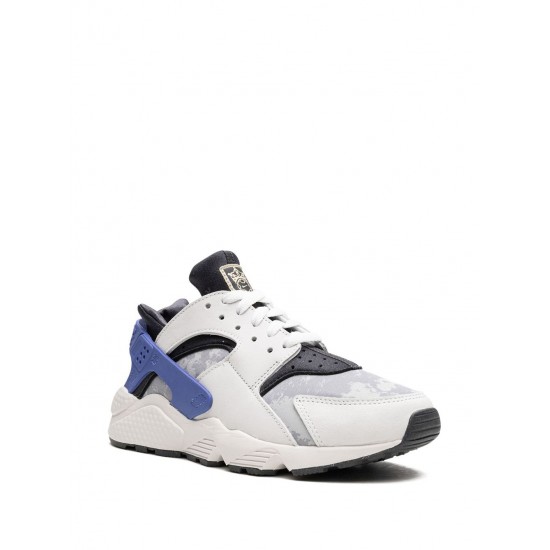 Air Huarache "Social FC" sneakers