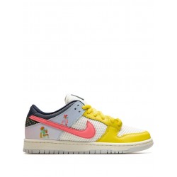 SB Dunk Low "Be True" sneakers